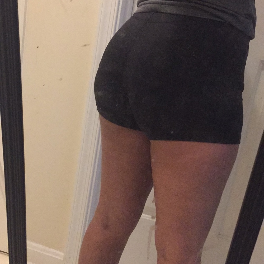 Compression shorts